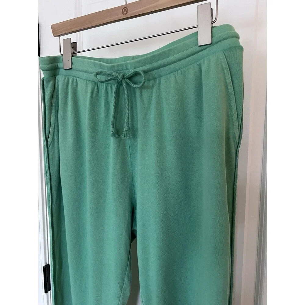 NWT J. Crew Men’s Jogger Pants Apple Green Size Medium